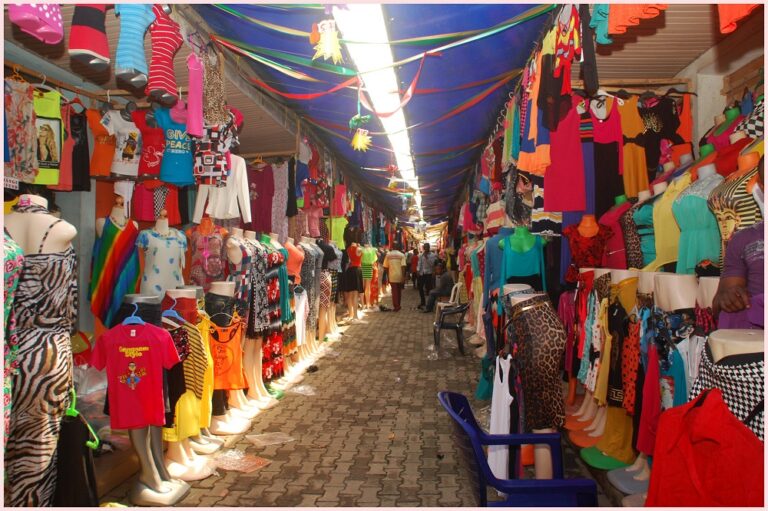 Markets empty as hardship forces Nigerians to ditch large-scale Christmas shopping