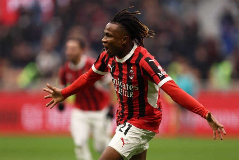 Samuel Chukwueze outranks ex-Chelsea star, Rafa Leao, Ademola Lookman, in Serie A statistic Samuel Chukwueze outranks ex-Chelsea star, Rafa Leao, Ademola Lookman, in Serie A statistic