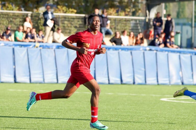 From selling watermelons in Kano to scoring goals at Cobham, Hafiz Umar Ibrahim gets his dream Chelsea chance From selling watermelons in Kano to scoring goals at Cobham, Hafiz Umar Ibrahim gets his dream Chelsea chance
