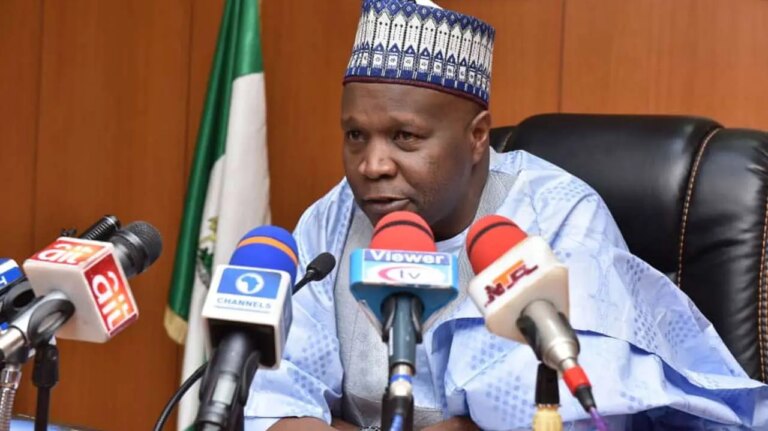 Remain focused despite political distractions – Gombe Gov tells Namadi of Jigawa