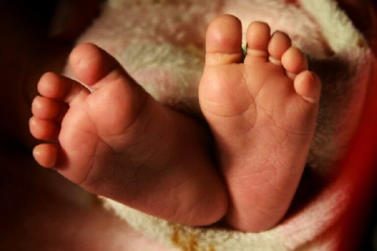 Child trafficker sells 11-day-old baby for N4m, pays mother N600k Child trafficker sells 11-day-old baby for N4m, pays mother N600k