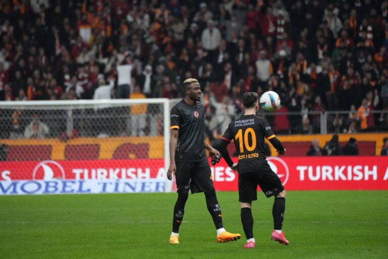 “We’re lucky” – Galatasaray forward relishes playing alongside Victor Osimhen