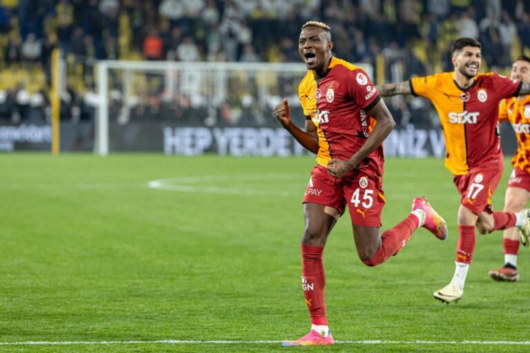Victor Osimhen hits brace as Galatasaray smash Sivasspor