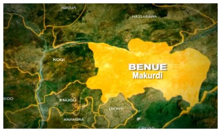 Benue: Police save officers from angry mob for alleged cable theft