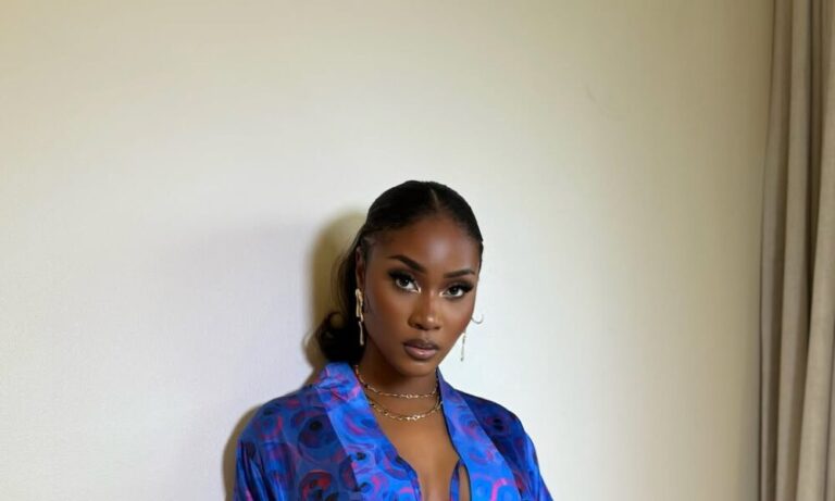 Toni Tones in This For Style Sake Set? Say Less. Toni Tones in This For Style Sake Set? Say Less.