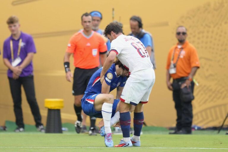 Ex-Super Eagles defender advises Joao Neves following red card incident against Chelsea Ex-Super Eagles defender advises Joao Neves following red card incident against Chelsea