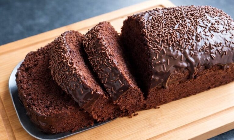 This Five-Minute Condensed Milk Chocolate Cake Is the Comfort Bake We All Need This Five-Minute Condensed Milk Chocolate Cake Is the Comfort Bake We All Need