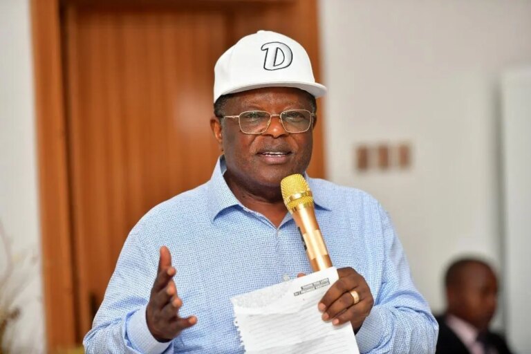Umahi orders night repair of Lagos-Ota-Abeokuta Road