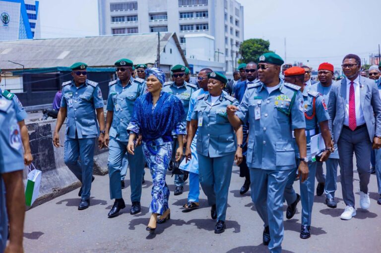 FG begins two-day clean-up of Apapa, Tin Can port corridors to ease congestion