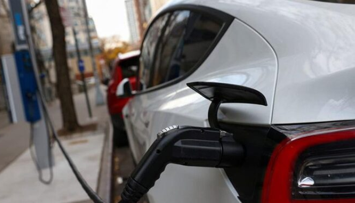 Electric vehicle manufacturers advocate investment in charging infrastructure, local production to boost adoption Electric vehicle manufacturers advocate investment in charging infrastructure, local production to boost adoption
