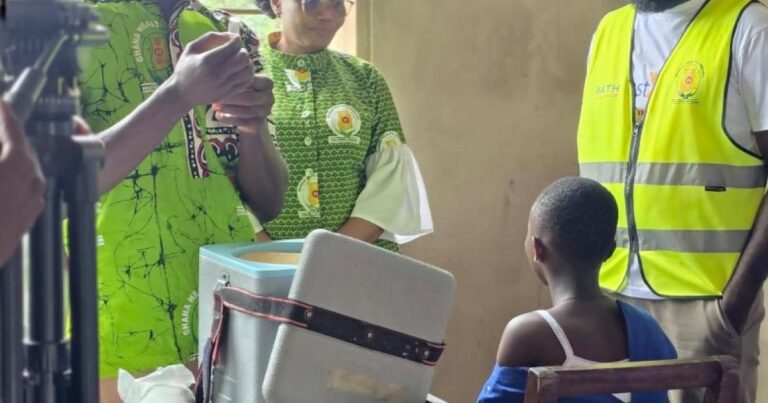 Reaching more girls with HPV vaccination in Western North Region