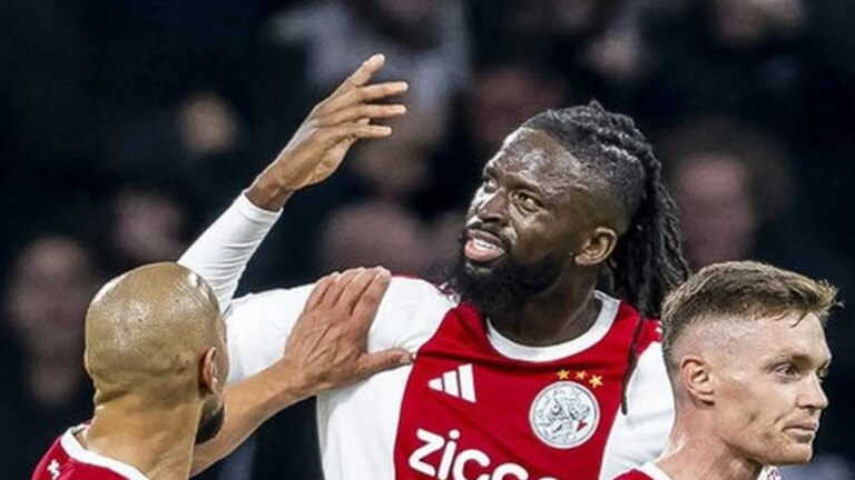 Report: Ajax open Wolves talks for Arokodare, but €25m is their cap Report: Ajax open Wolves talks for Arokodare, but €25m is their cap